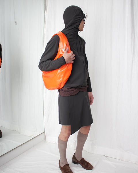 Omar Afridi / VASE PARKA (SS25-PRK-101-01) Charcoal – Mukta / Sal