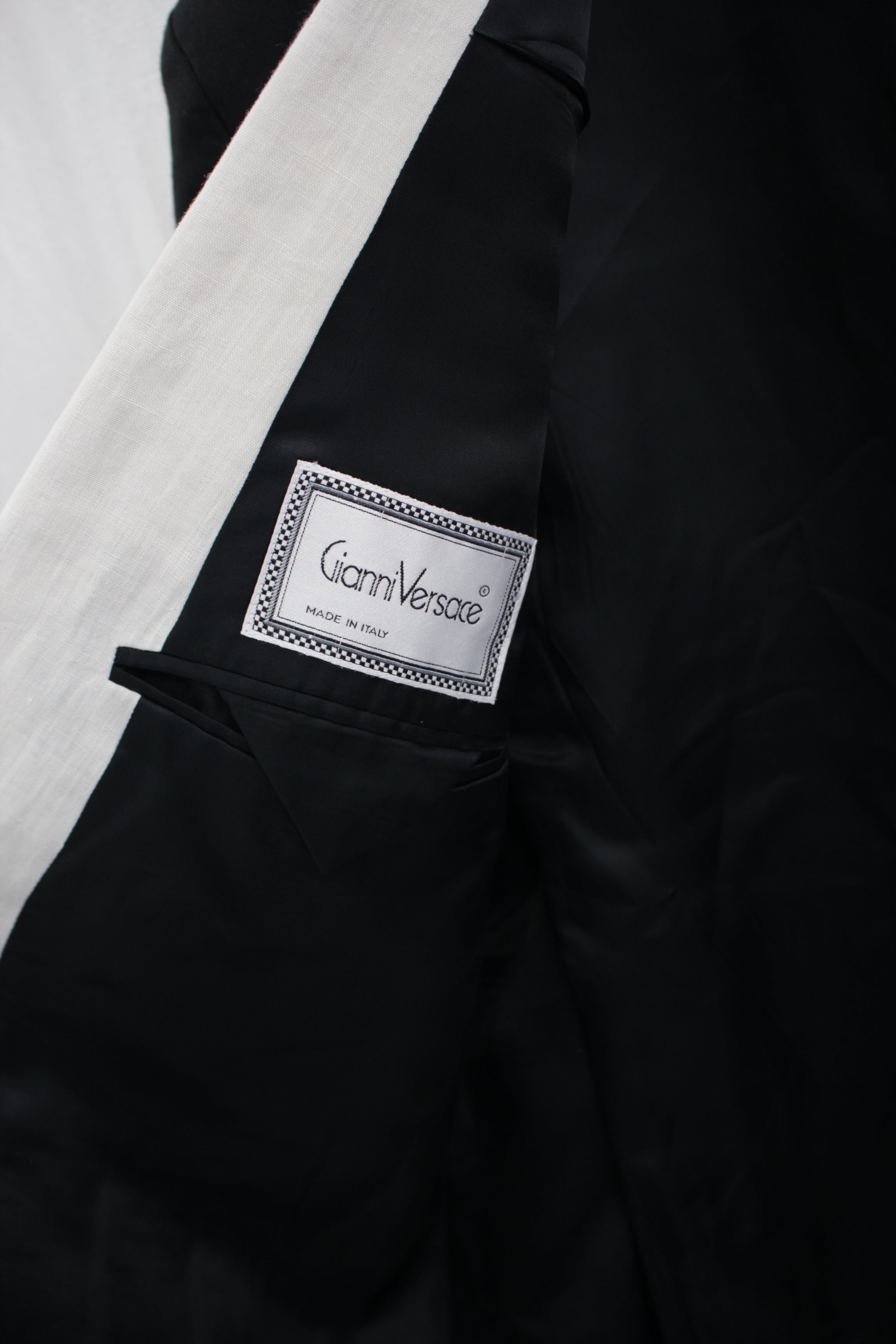 Bad Brains 2.0 / Persona 2.0 – Mukta / Sal