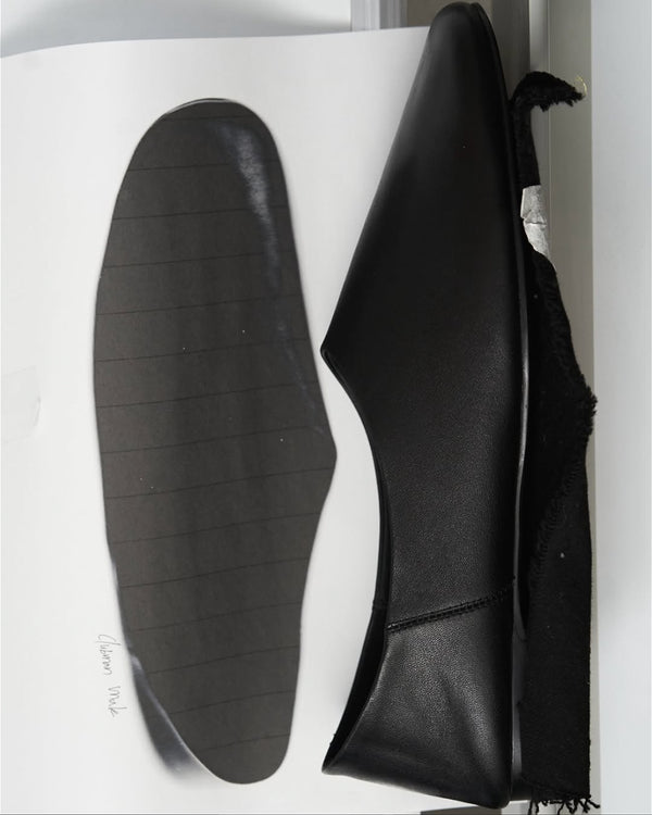 I SHII / CLUBMAN MULE - Black (i SHII-11)