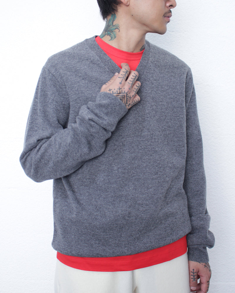 COMME DES GARÇONS SHIRT / FULLY FASHIONED KNIT V-NECK PULLOVER - Grey (FZ-N107-051)