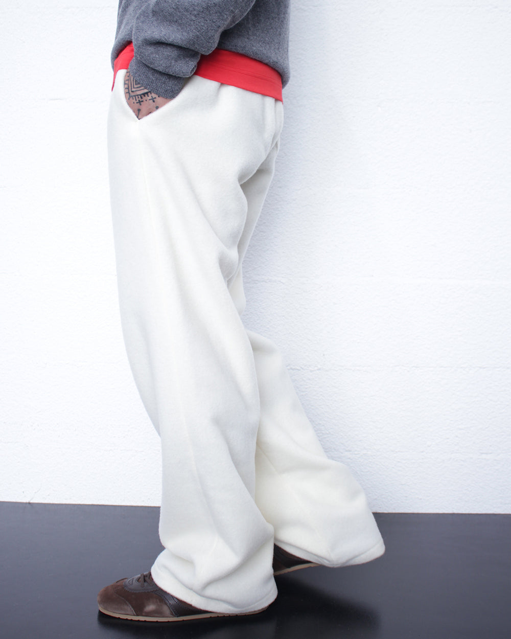 RIER リア 通販 FLEECE TROUSERS (TRS22 X02) White – Mukta / Sal