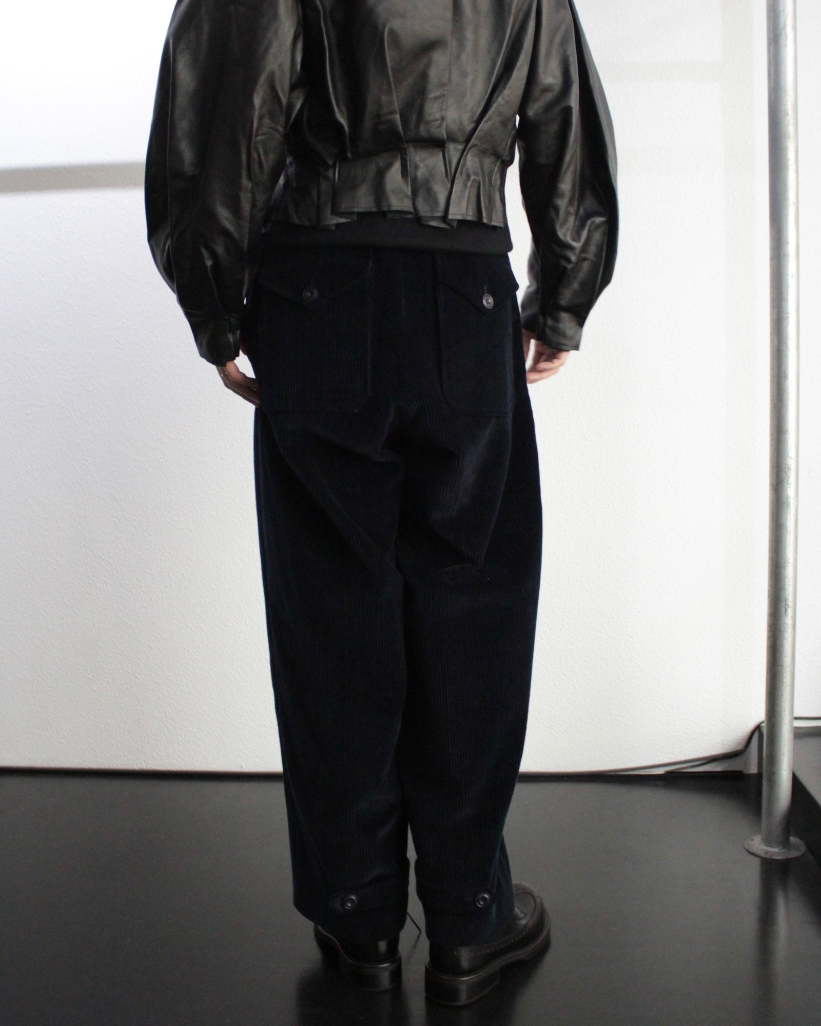 Chinati Trousers Omar Afridi パンツ 44 22AW Chinati Trousers Omar Afridi パンツ 44 22AW - メルカリ