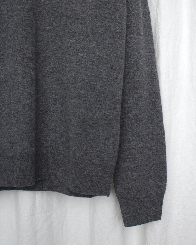 COMME DES GARÇONS SHIRT / FULLY FASHIONED KNIT V-NECK PULLOVER - Grey (FZ-N107-051)