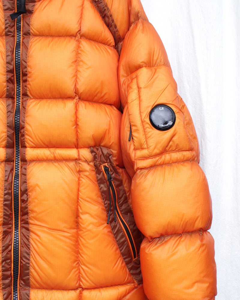 C.P. COMPANY / D.D. SHELL HOODED JACKET - Russet Orange (19CMOW702A)