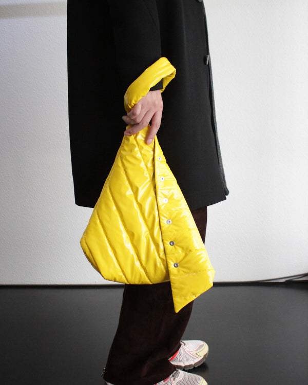 << Re: >> DISTORTED HAND BAG (OA-AW22-BAG-103-01) Yellow