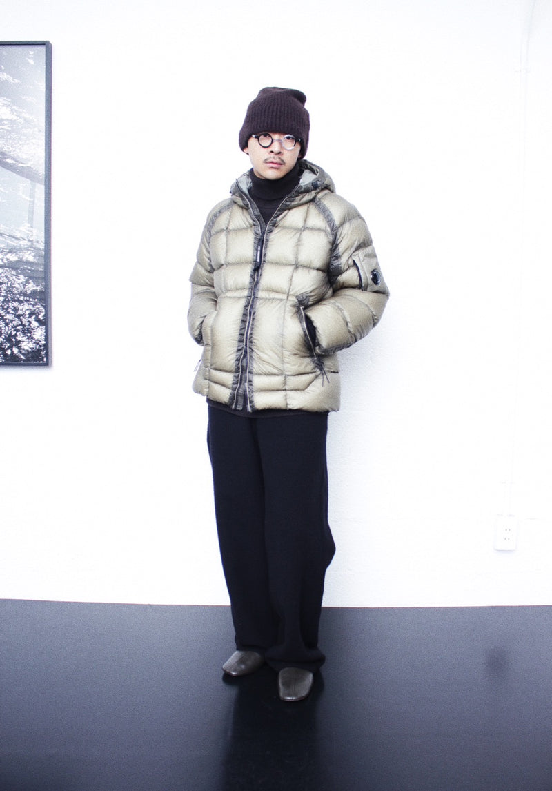 C.P. COMPANY / D.D. SHELL HOODED JACKET - Fallen Rock (19CMOW702A)