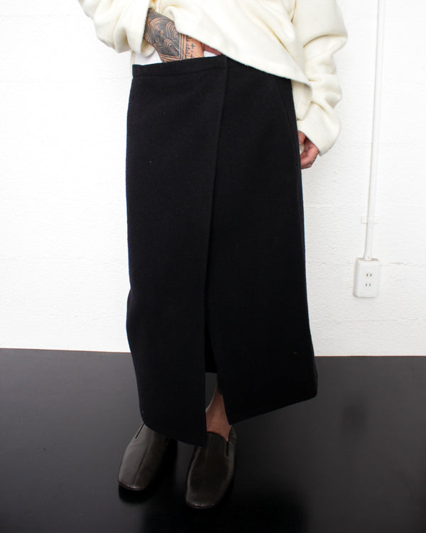 RIER / FLEECE WRAP SKIRT - Black (SKT23 X02)