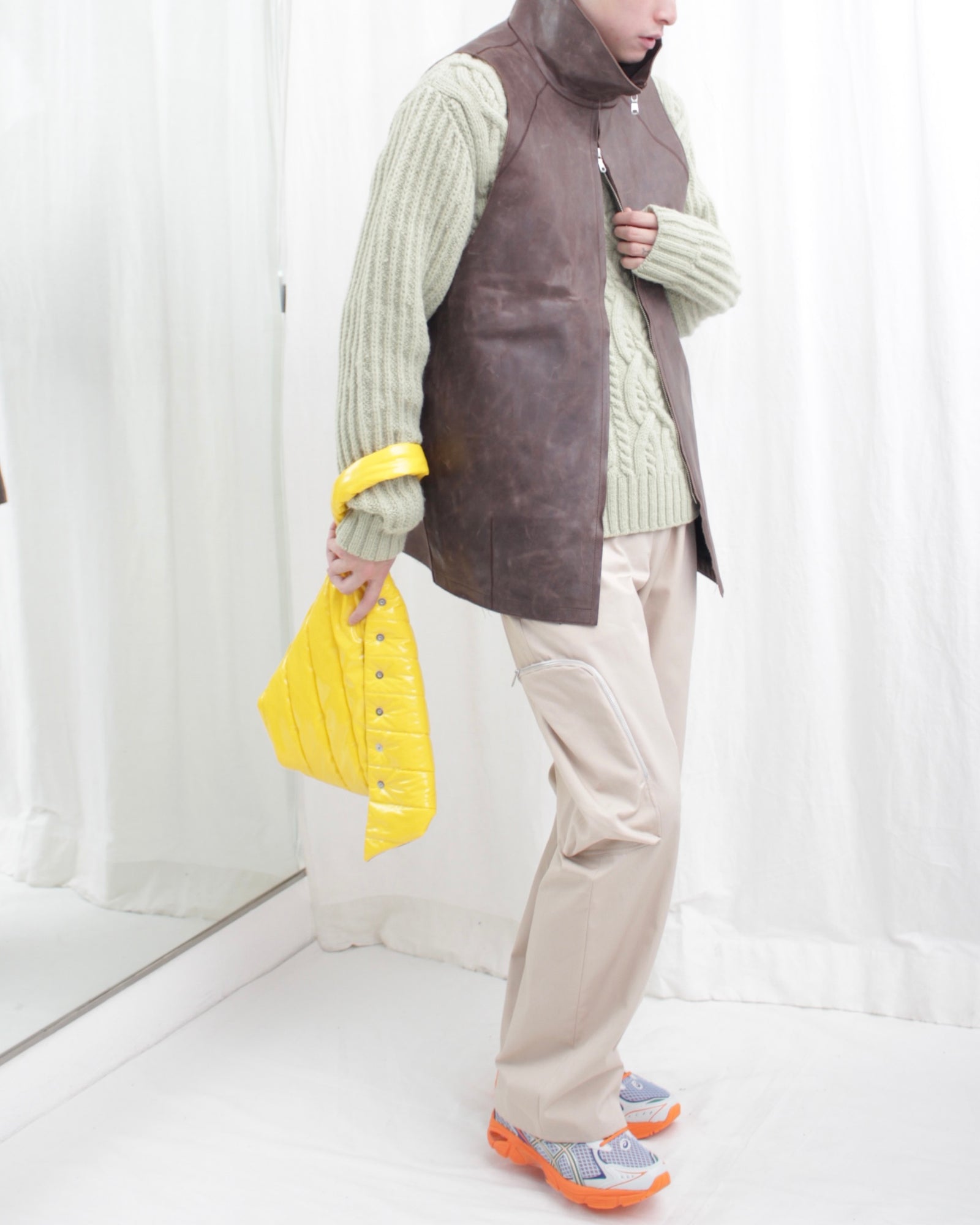 Omar Afridi / COCOON GILET (OA-AW20-LEATHER-103-01) Brown – Mukta