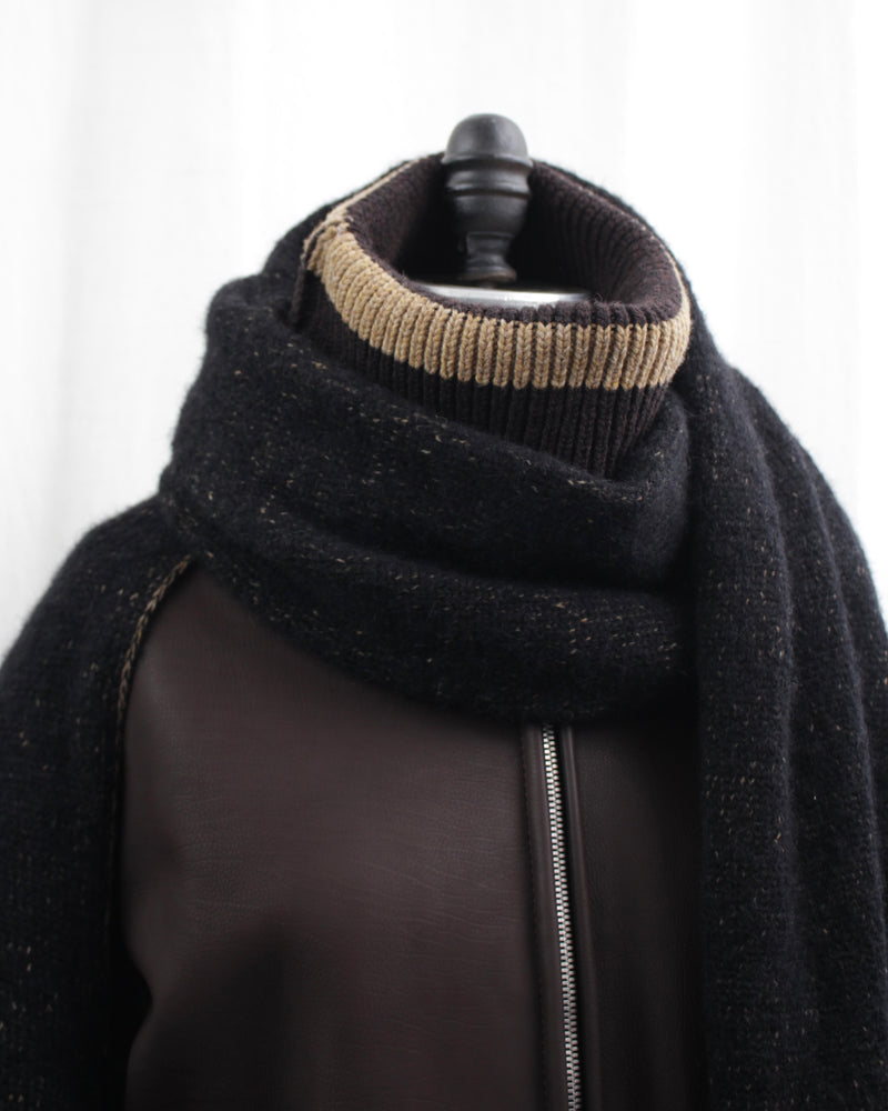 MODEST SCARF (242-021248-9719) Black / Camel