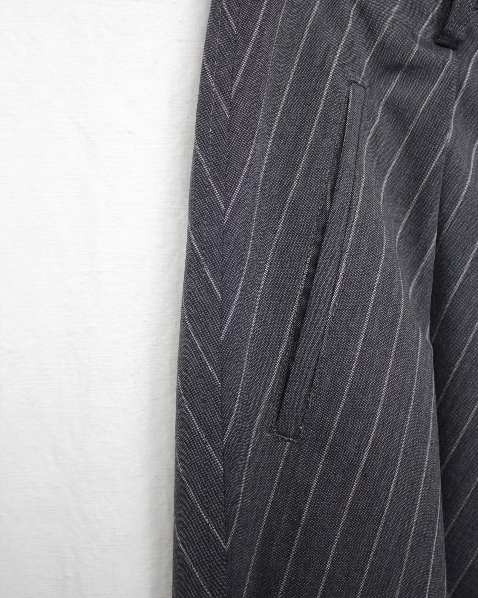 sulvam サルバム 通販 STRIPE TUCK WIDE SLACKS (MV-P02-110