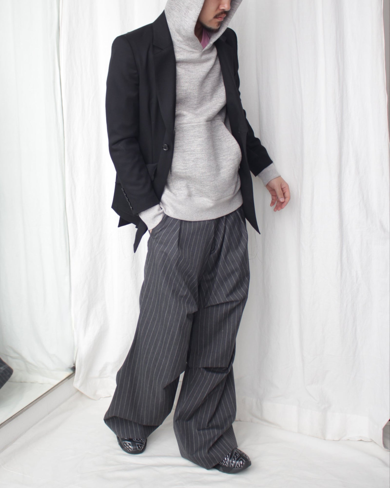 sulvam サルバム 通販 STRIPE TUCK WIDE SLACKS (MV-P02-110) Gray