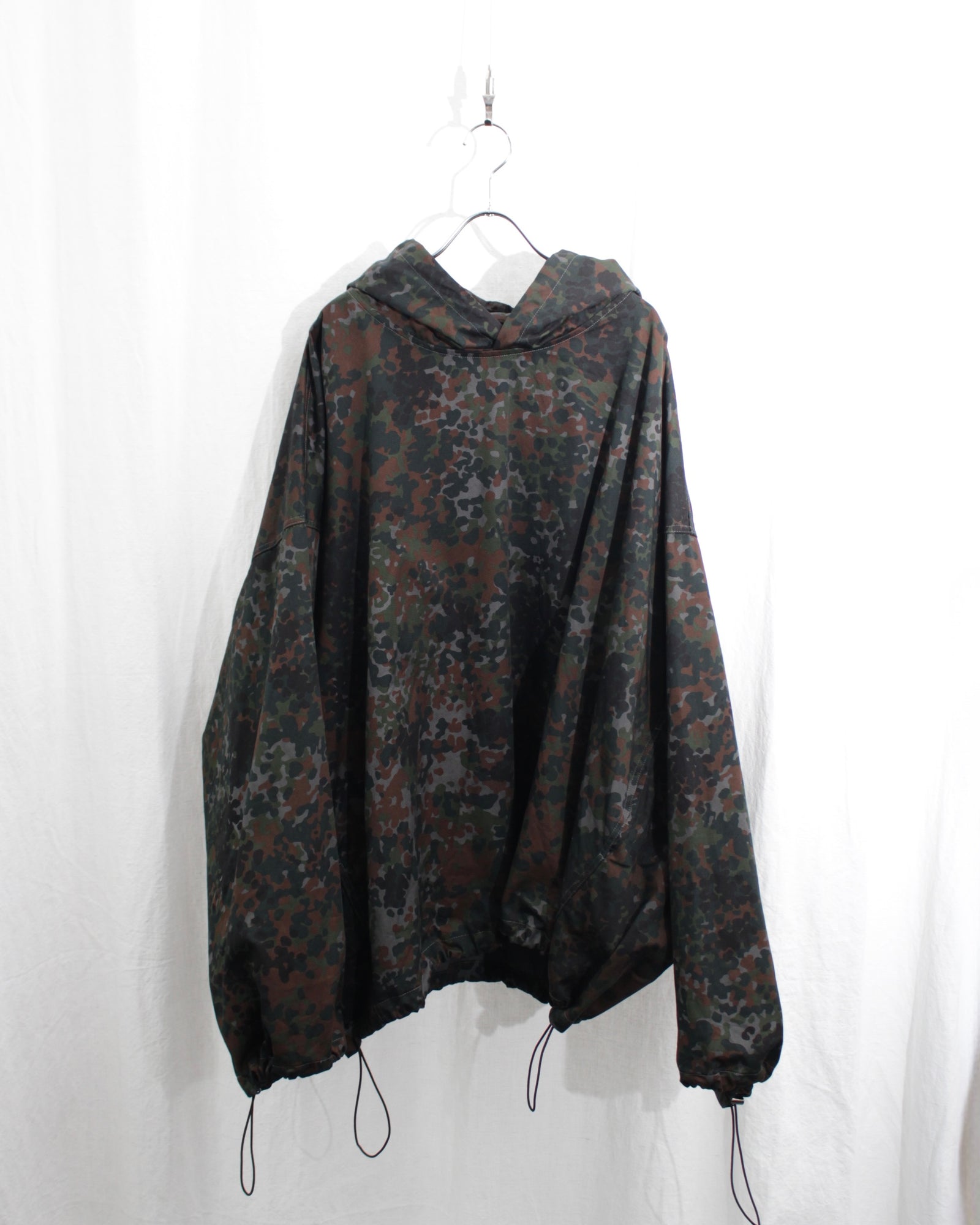 LES SIX / SNIPER HOODIE (TJUGO-ÅTTA-7-HOOD-SNI) German Camo Dyed 