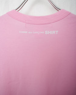 COMME DES GARÇONS SHIRT / LOGO S/S T-SHIRT - Pink (FN-T005-051)