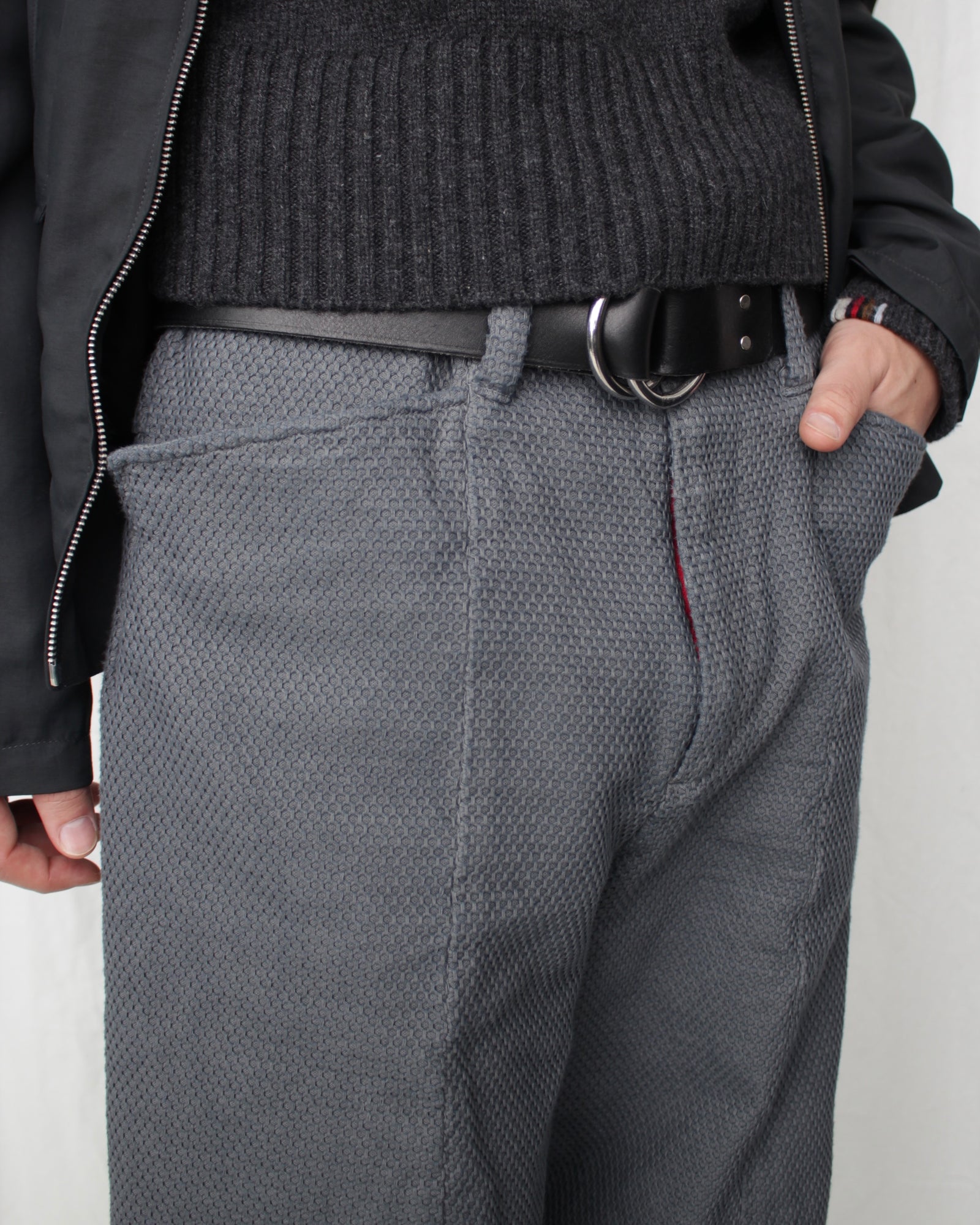 KOZABURO / 3D SHAPED TROUSERS (1015-P-111) Grey – Mukta / Sal