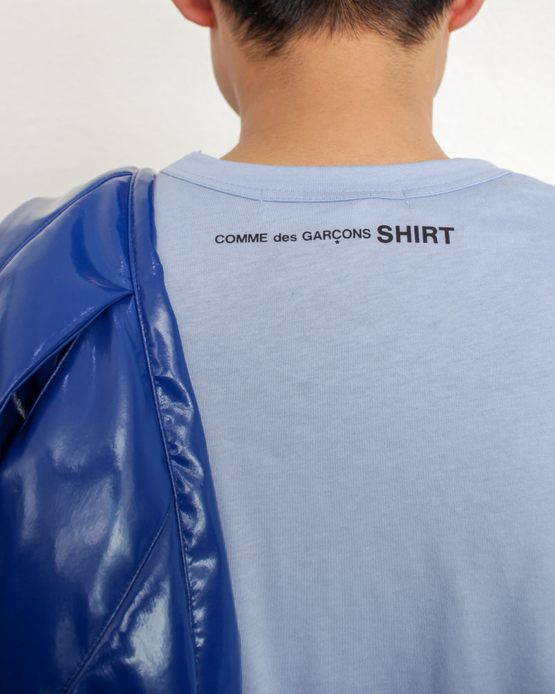 COMME DES GARÇONS SHIRT / COTTON JERSEY PLAIN WITH CDG SHIRT BLACK LOGO AT BACK - Blue (FO-T024-S25)
