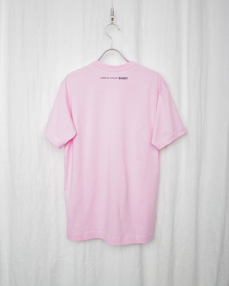 COMME DES GARÇONS SHIRT / COTTON JERSEY PLAIN WITH CDG SHIRT BLACK LOGO AT BACK - Pink (FO-T024-S25)
