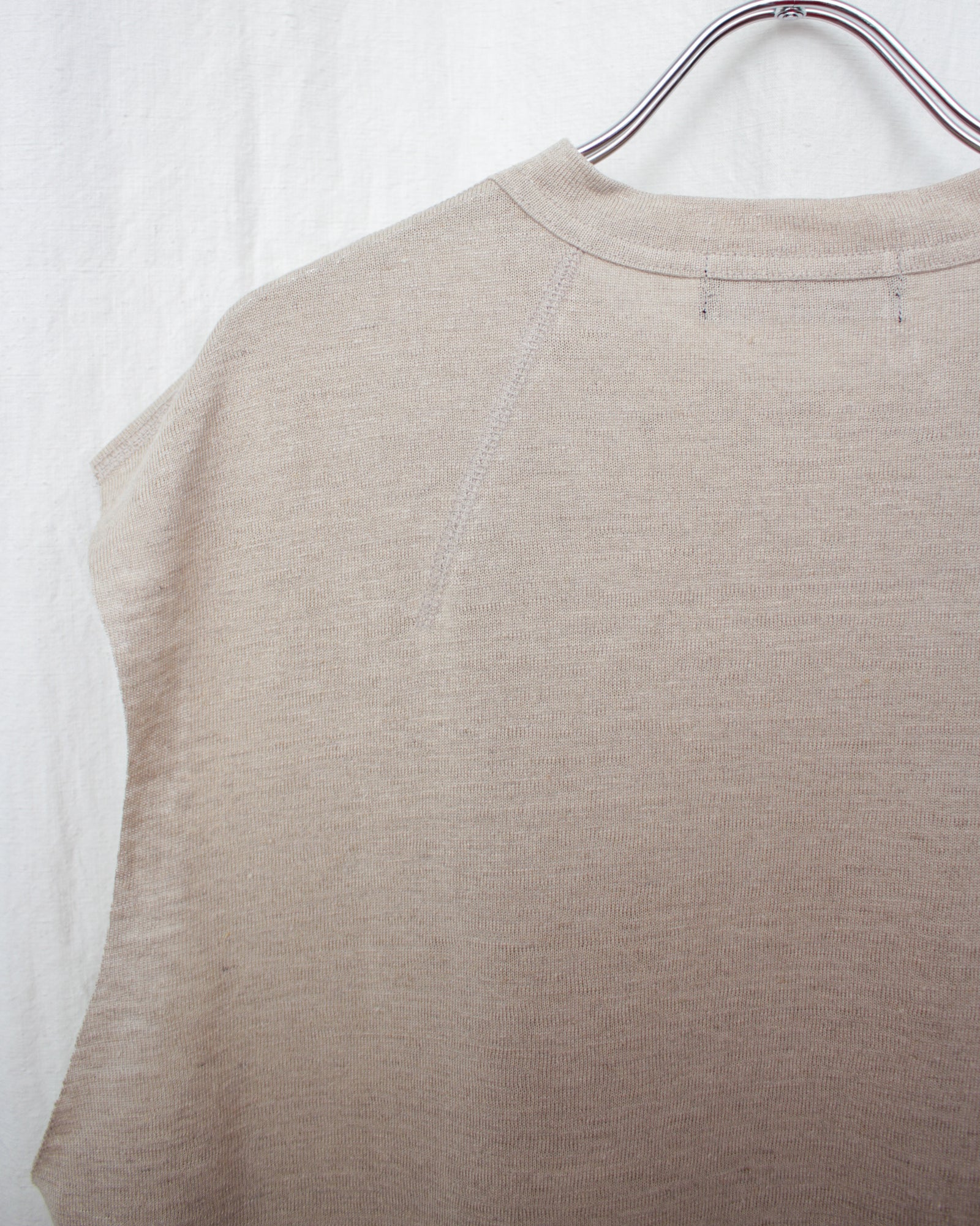 ENSOU. エンソウ 通販 RIGHT-POCKETED SLEEVELESS (E12T007) Sand