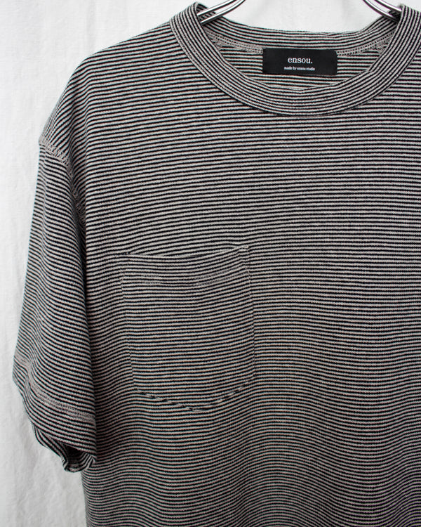 ENSOU. / RIGHT-POCKETED T-SHIRT - Stripe (E12T006)