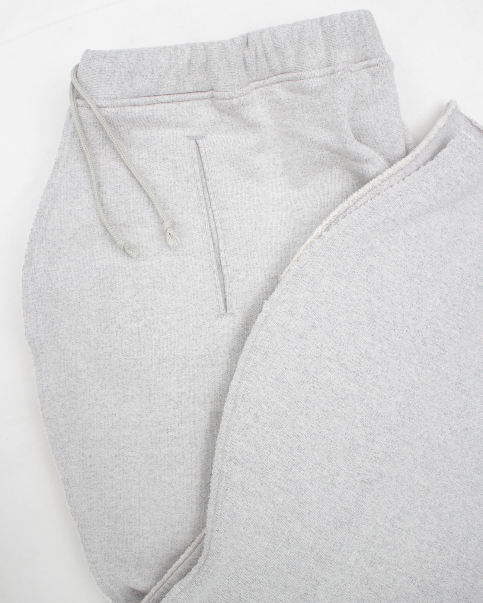 RANDY / MUSCLE (SS25-RPT04) Grey – Mukta / Sal