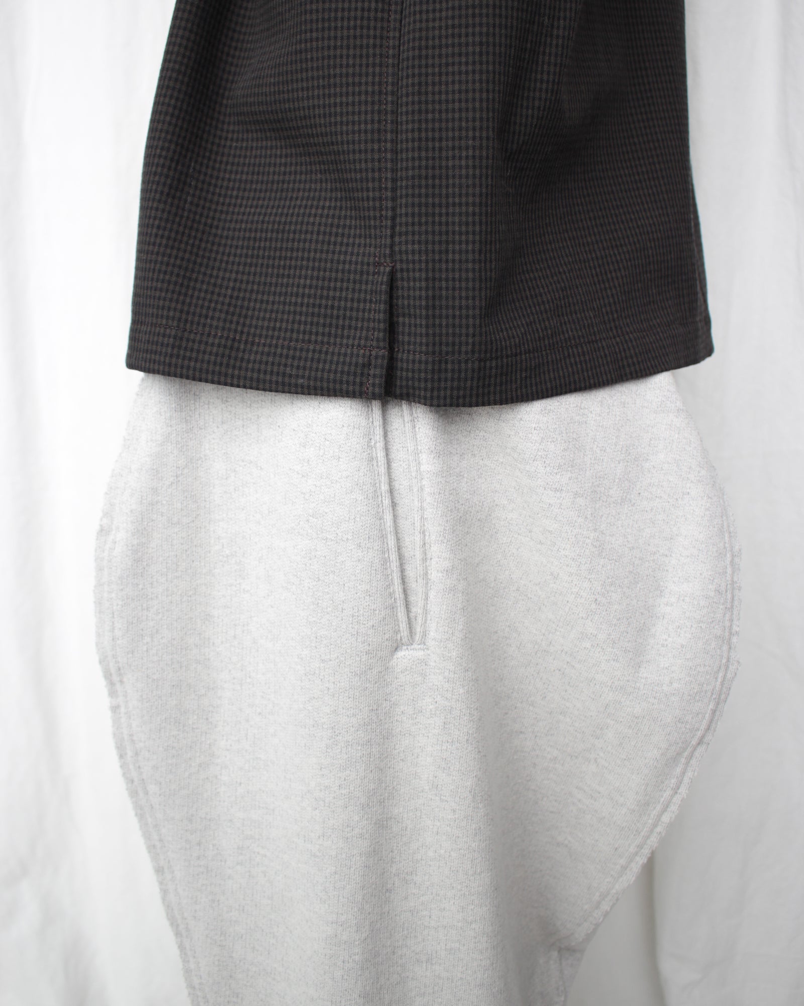 RANDY / MUSCLE (SS25-RPT04) Grey – Mukta / Sal