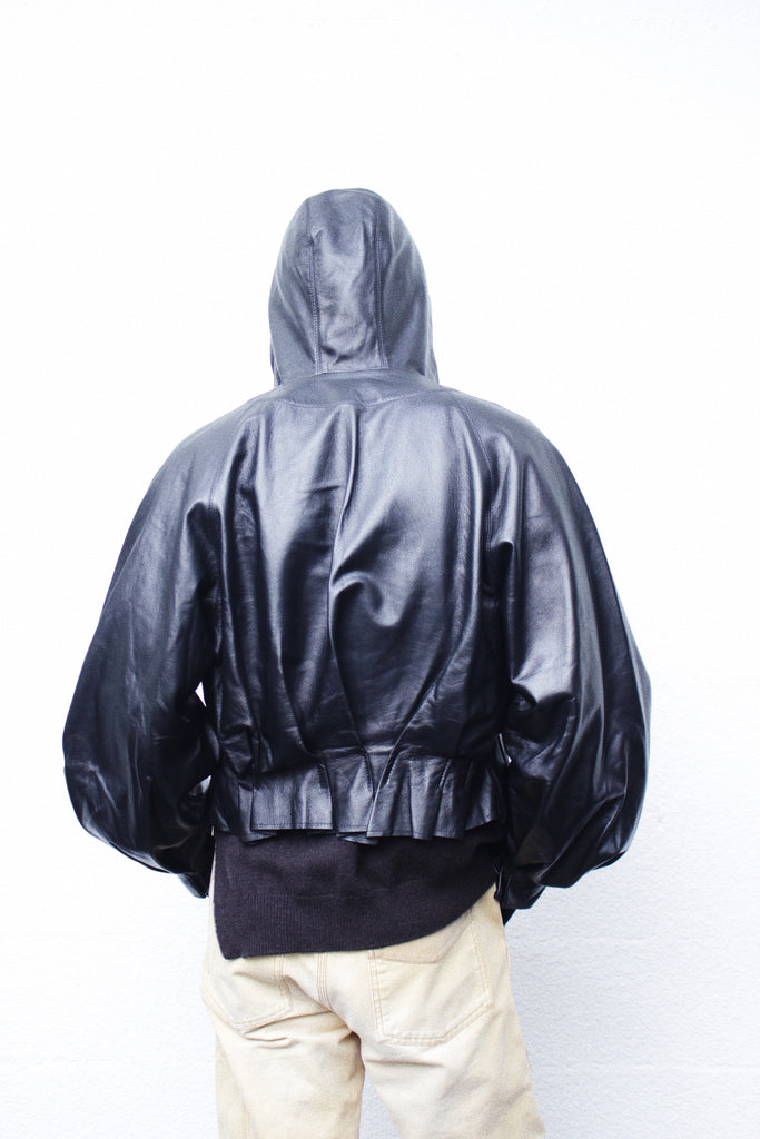 Omar Afridi / PLEATED LEATHER HOODIE (OA-AW22-BZ-102-01) Black