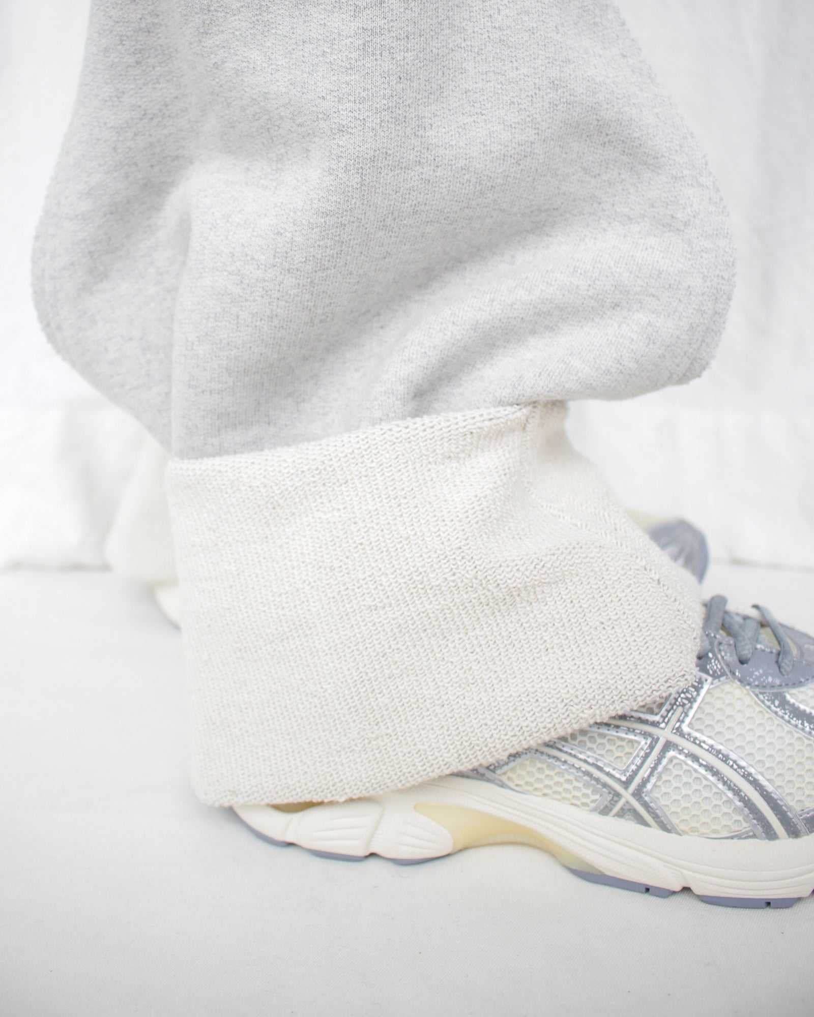 RANDY / MUSCLE (SS25-RPT04) Grey – Mukta / Sal