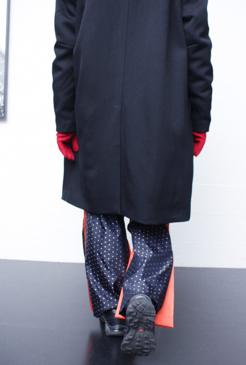 OMAR AFRIDI / SUEDE CURVED GLOVES - Red×Lgrey (OA-AW25-ACC-102-06-MKT)