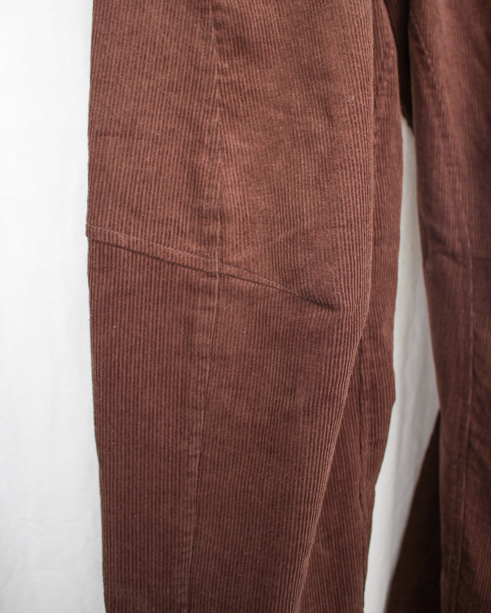 Omar Afridi / KNEE DARTED FLARE TROUSERS (SS25-TRS-104-03