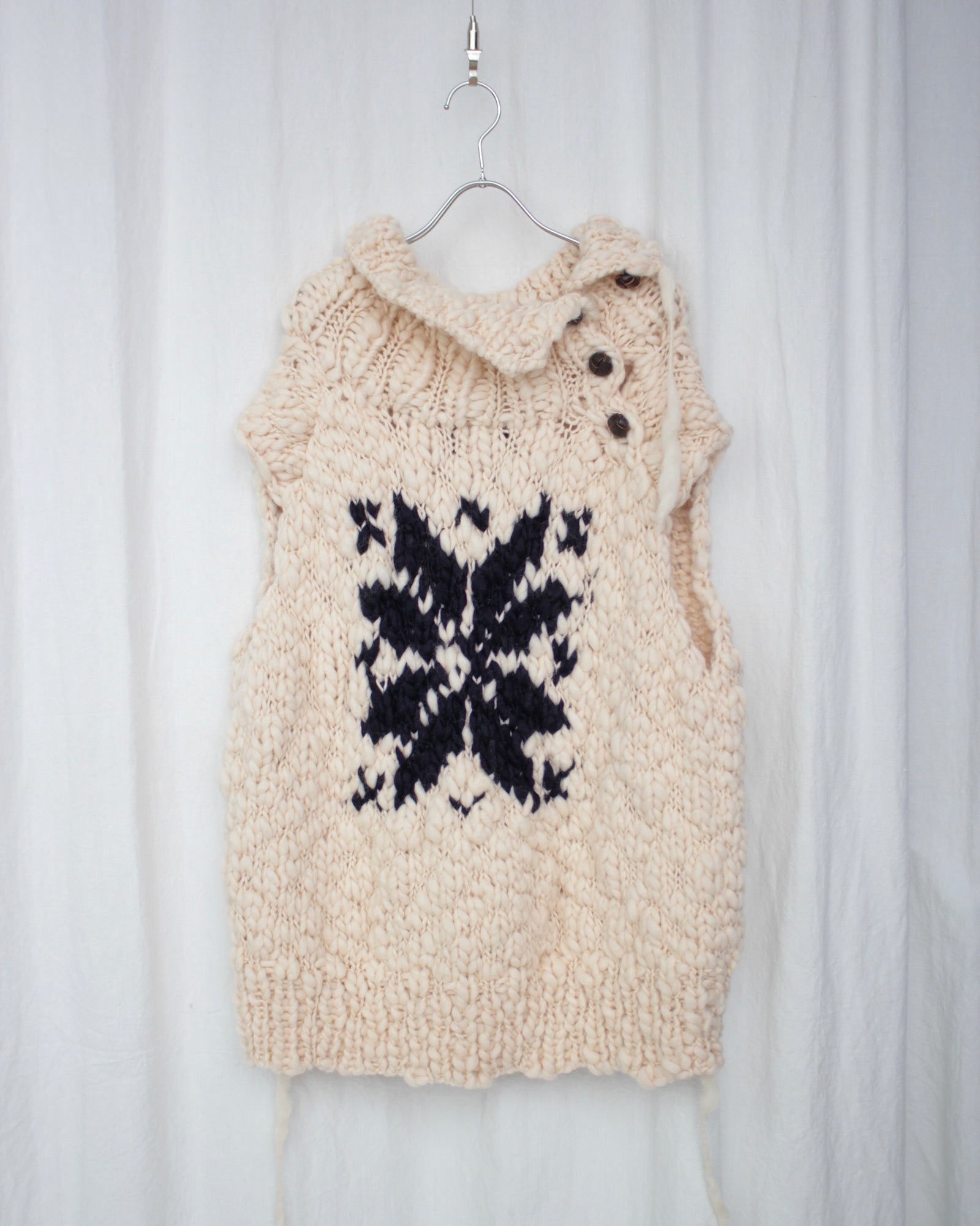 MISTER IT. / KNIT (KLAUDIA-VEST-CR) Cream – Mukta / Sal
