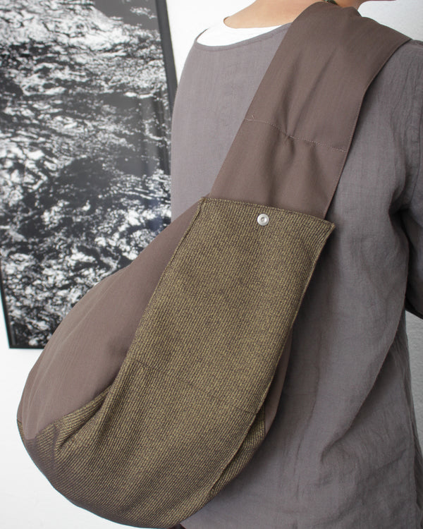 Omar Afridi / ZIPPED LIDIA BAG - Sand×Dirty Yellow (SS25-BAG-103-01)