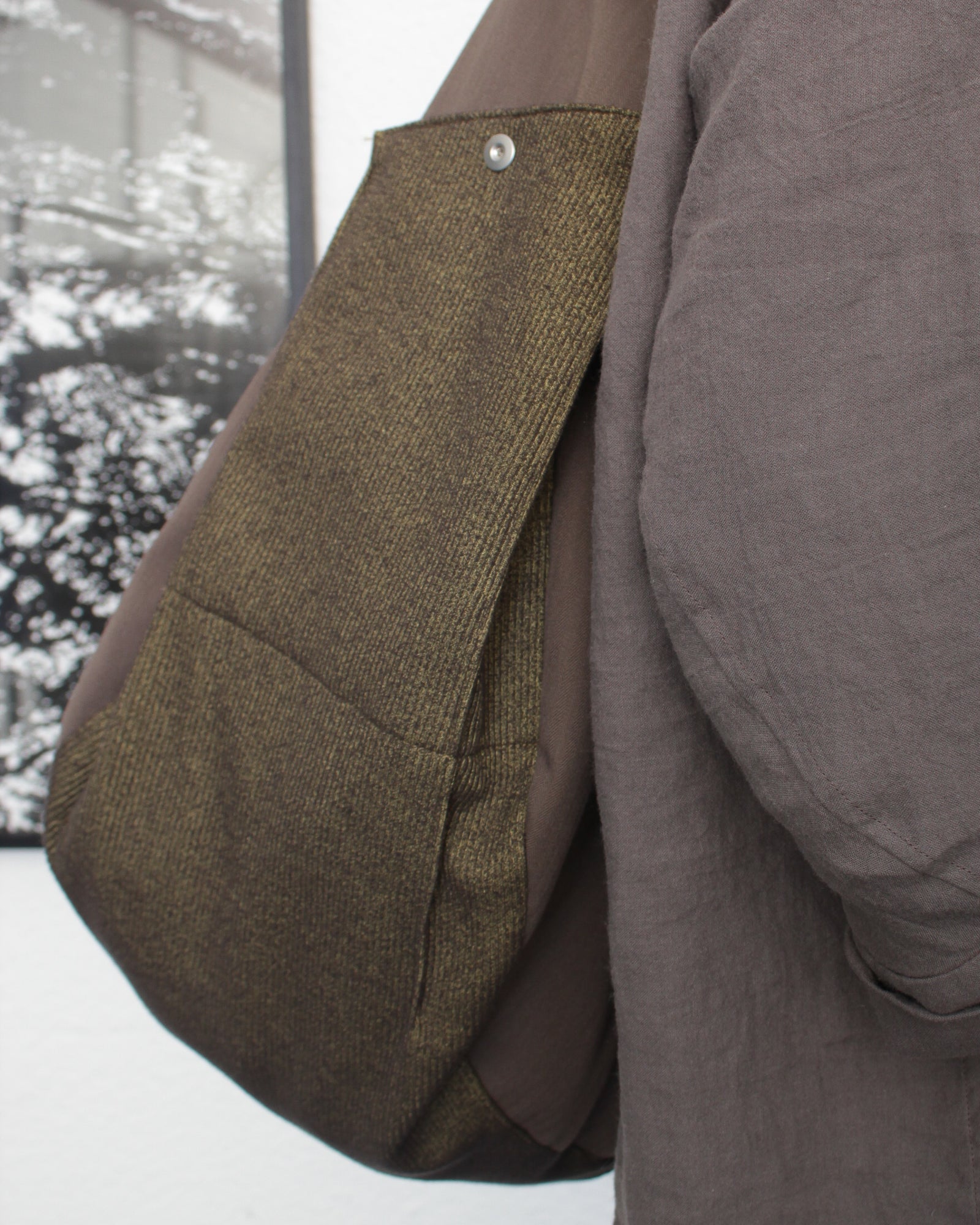 Omar Afridi / ZIPPED LIDIA BAG (SS25-BAG-103-01) Sand×Dirty