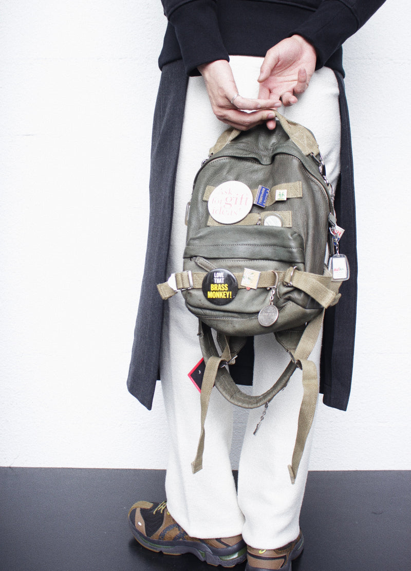 LES SIX / PINNED LEATHER RUCK - Green (sextio-fyra-9-ruck-a)