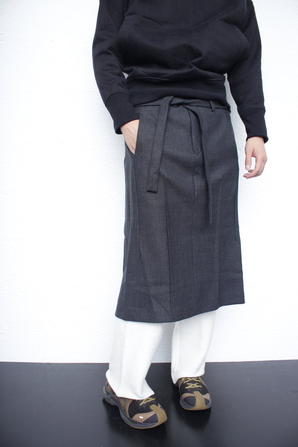 CLASS / SLACKS APRON - Charcoal (CCFA05UNI)