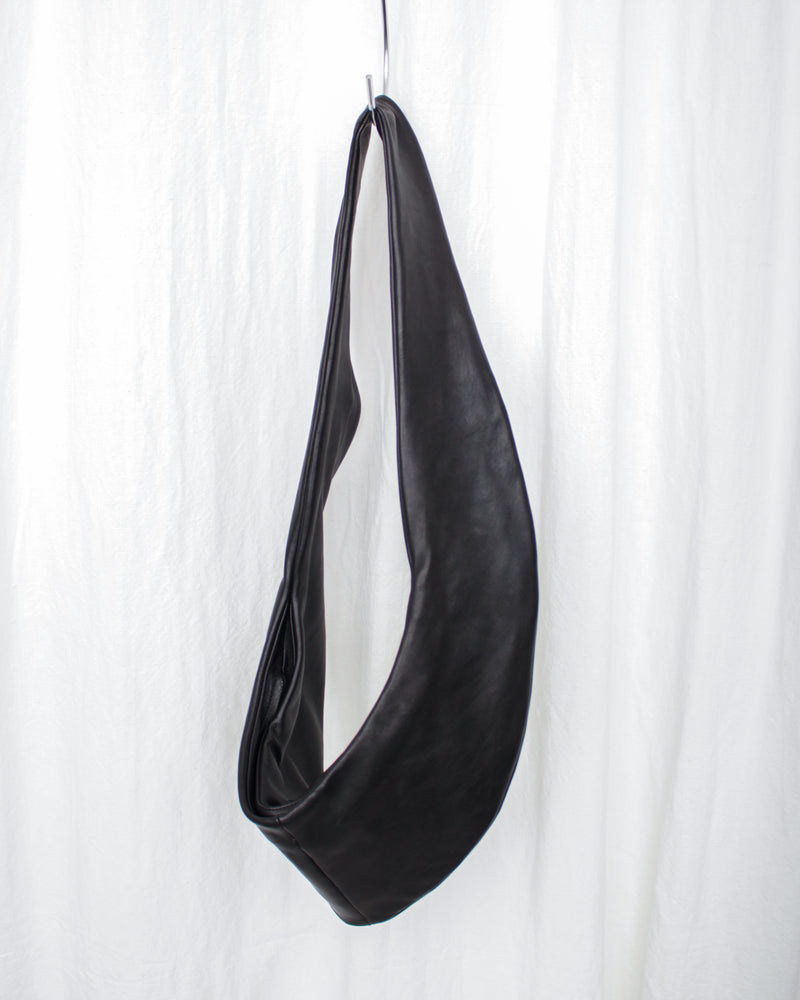 GABRIELA COLL GARMENTS / NO.297 SMALL CROSSED LEATHER BAG - Black (S15-297)