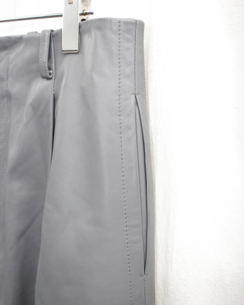 << Re: >> WIDE CROPPED TROUSERS (OA-AW22-TRS-102-01) Grey