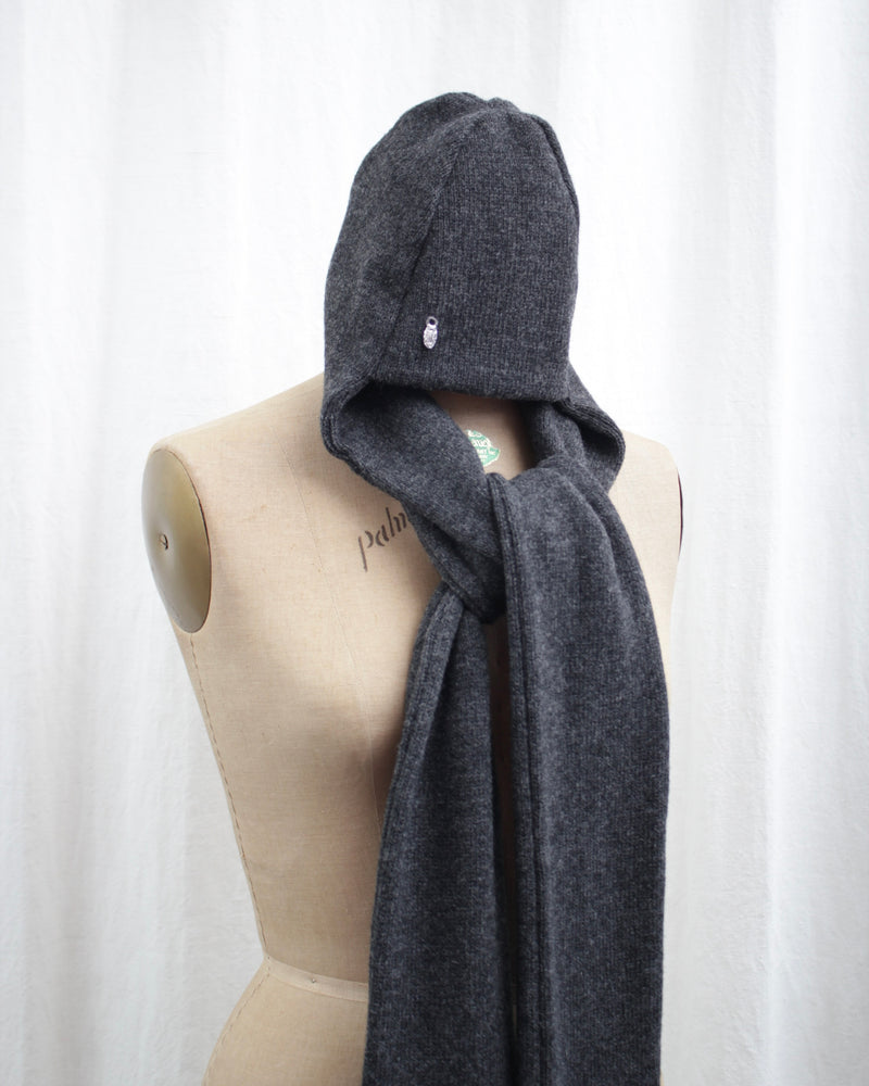 SCARF WITH HAND JEWELRY (BR66-AW24-01) Gray