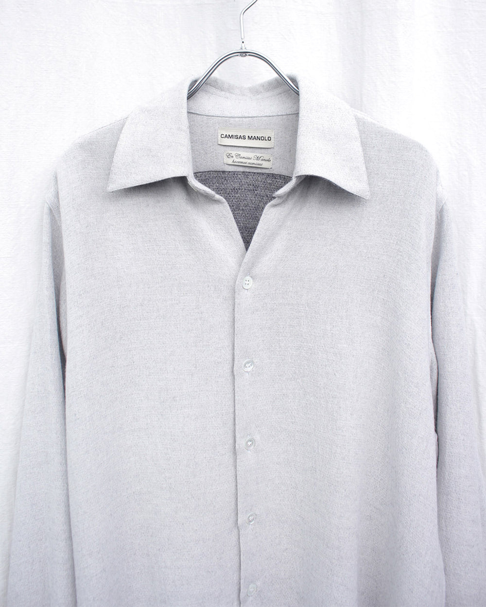 CAMISAS MANOLO / NORMAL SHIRT (26010601) White/Black – Mukta / Sal