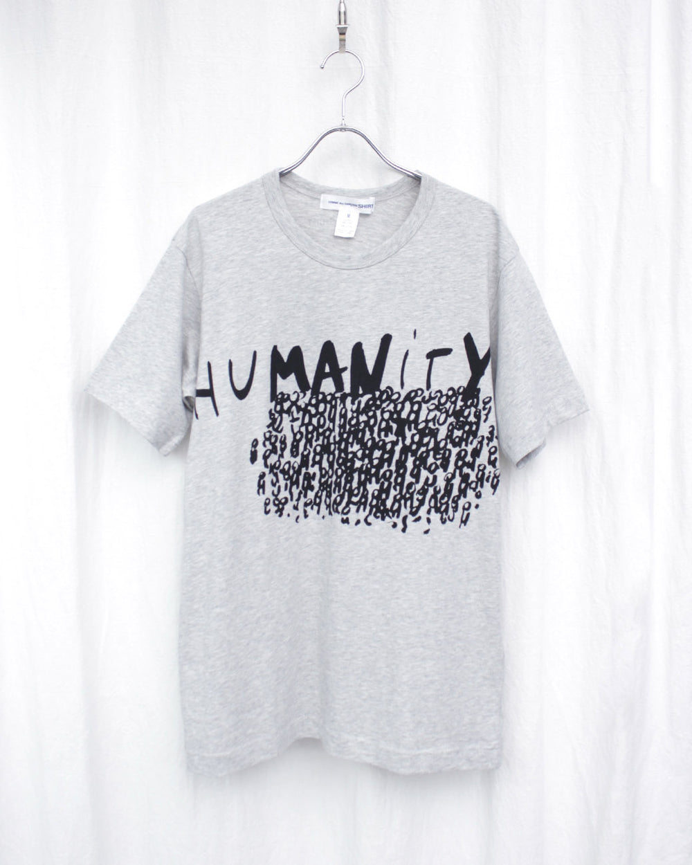 COMME DES GARÇONS SHIRT / HUMANITY T-SHIRT (FQ-T005-051) Top Grey