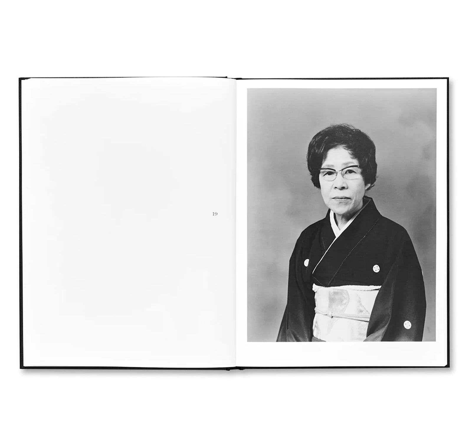FAMILY by Masahisa Fukase – Mukta / Sal FAMILY by Masahisa Fukase – Mukta / Sal