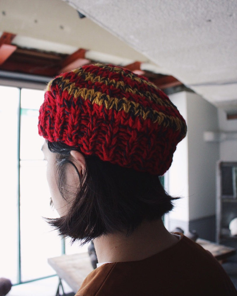HAND KNITTED BERET (ND-AW22-HKBT2-JMXY-RTB) Red