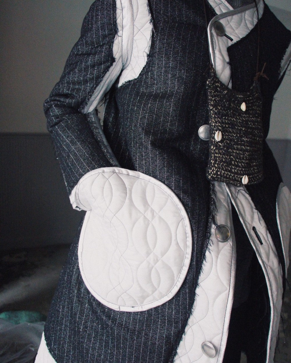 sulvam / QUILTING PATCHWORK COAT (SO-C06-110) BLACK – Mukta / Sal